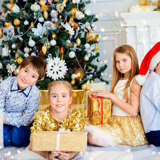 Cómo vestir a los niños en Navidad: estilos, telas y colores más usados