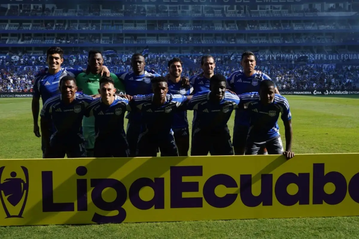 Jugadores de Emelec, Emelec atraviesa una semana compleja, marcada por tensión interna y decisiones deportivas en suspenso