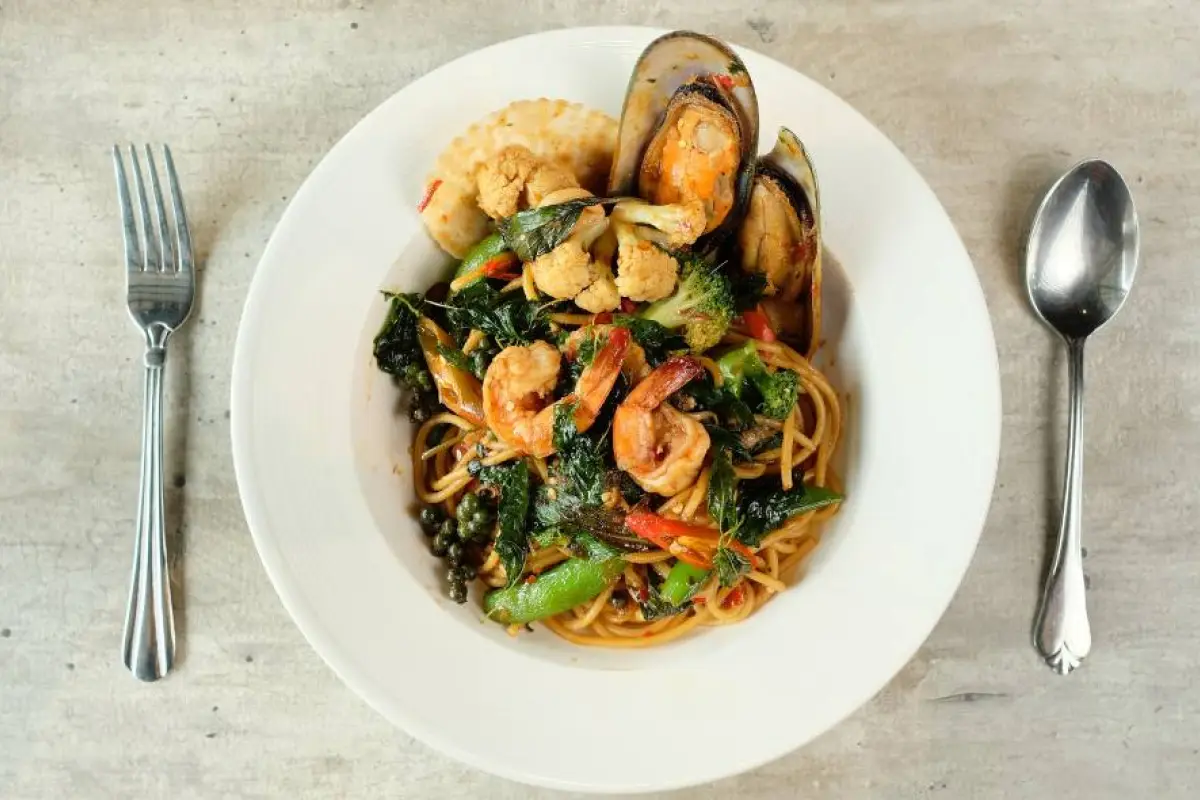 El secreto de los chefs para lograr unos perfectos espaguetis con frutos del mar, 