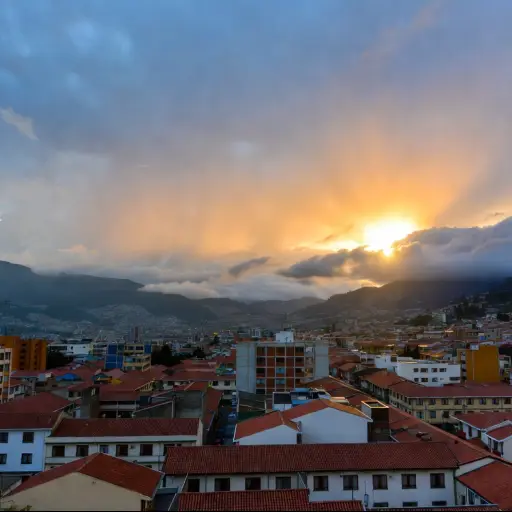 Viernes despejado en Ecuador: estabilidad, sol y contrastes térmicos marcan el 5 de diciembre