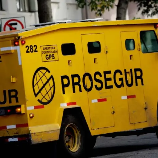 Roban casi 1,3 millones de dólares en efectivo desde sucursal de oficina de Prosegur en Chile