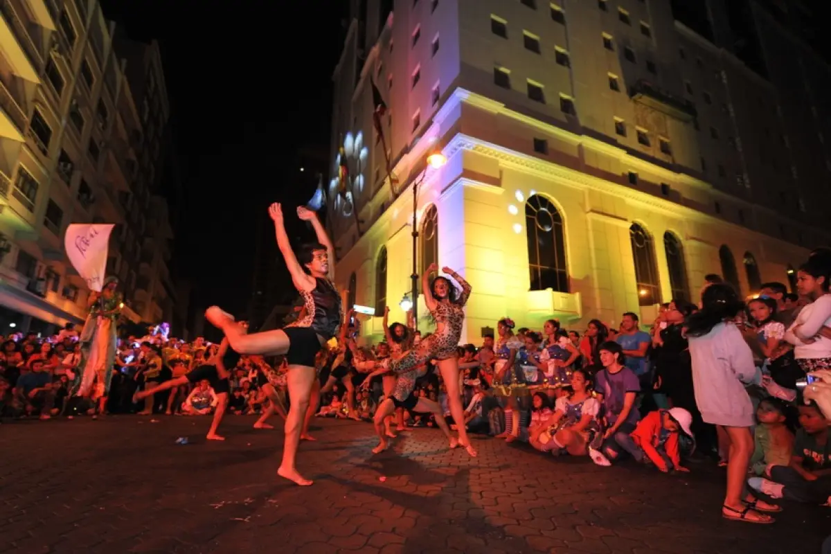 Artistas como pintores, bailarines y cineastas ya habían inscrito sus obras.