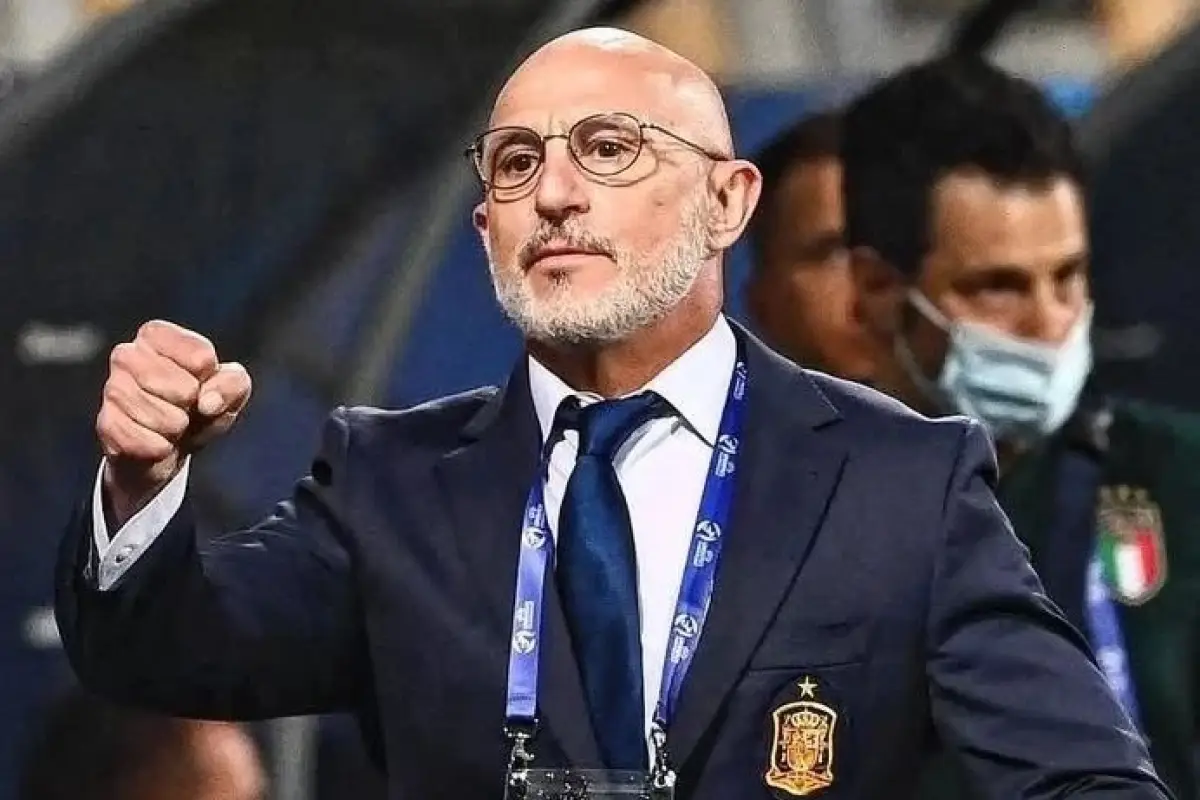 Luis de la Fuente elegido mejor entrenador del 2025.