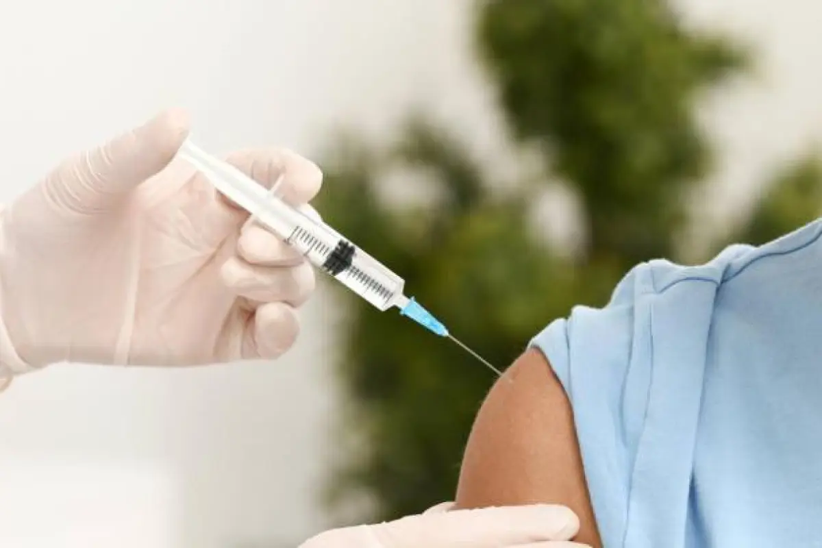 Brigadas de vacunación atenderán a la población en centros de salud y puntos estratégicos durante la tercera jornada de inmunización contra la influenza.