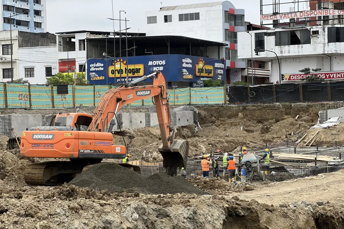 La Plaza Memorial San Gregorio es uno de los proyectos emblemáticos que se ejecutan en el cantón Portoviejo. Foto: El Diario.