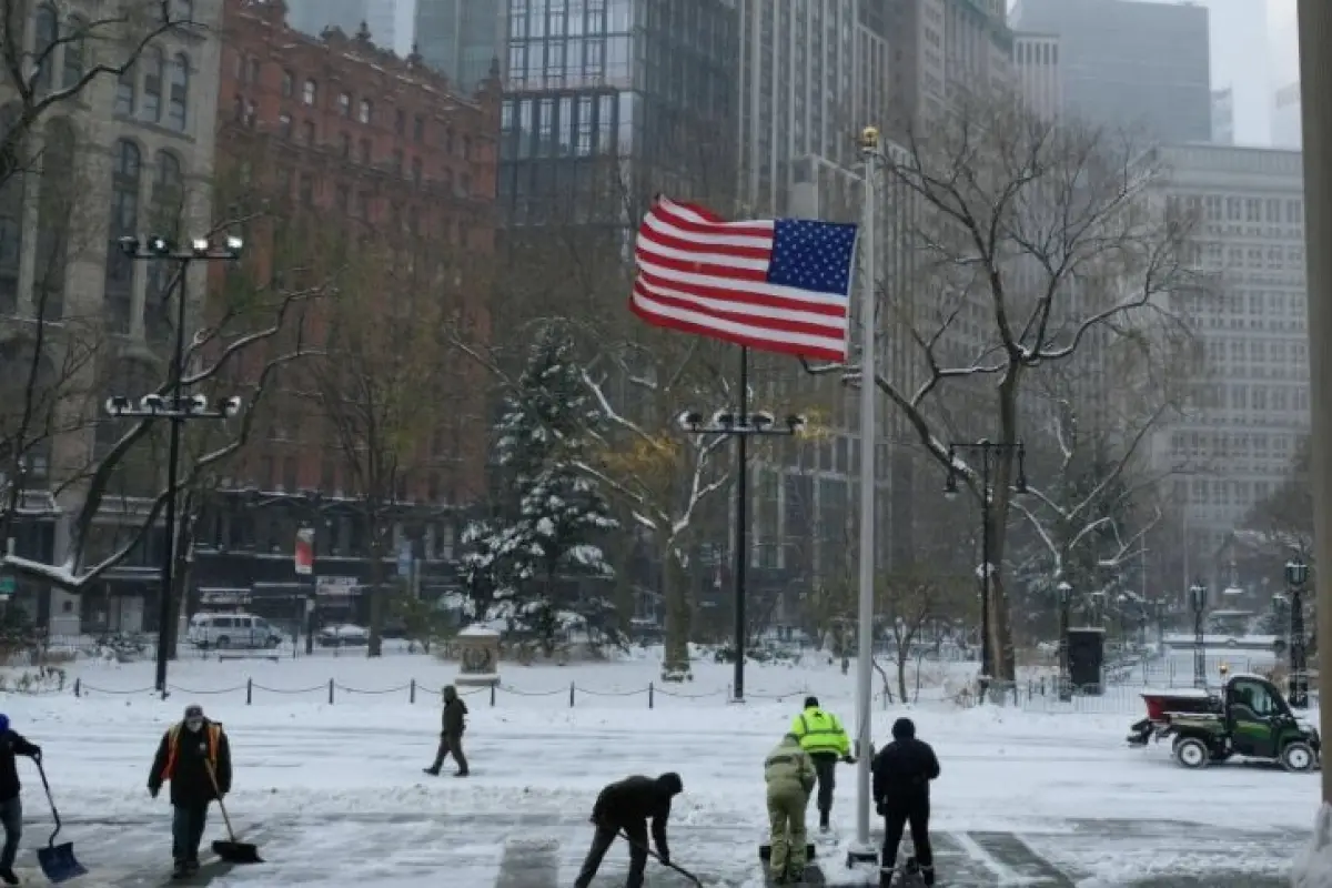 New York registra temperaturas bajas desde hace varios días, con la rfpesencia de nieve y fuertes  vientos.