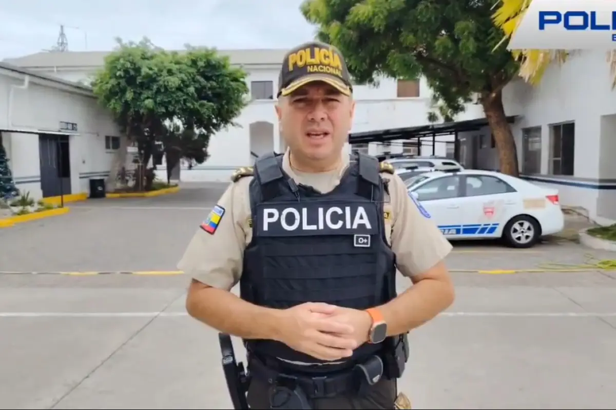 Tres oficiales policiales procesados por difusión de información reservada relacionada con indagación de narcotráfico., 