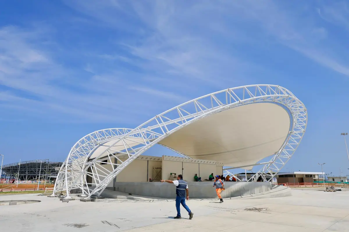 La Plaza Cívica el parque Centenario es un posible escenario para el Maleconazo 2025, que será el 30 de diciembre.