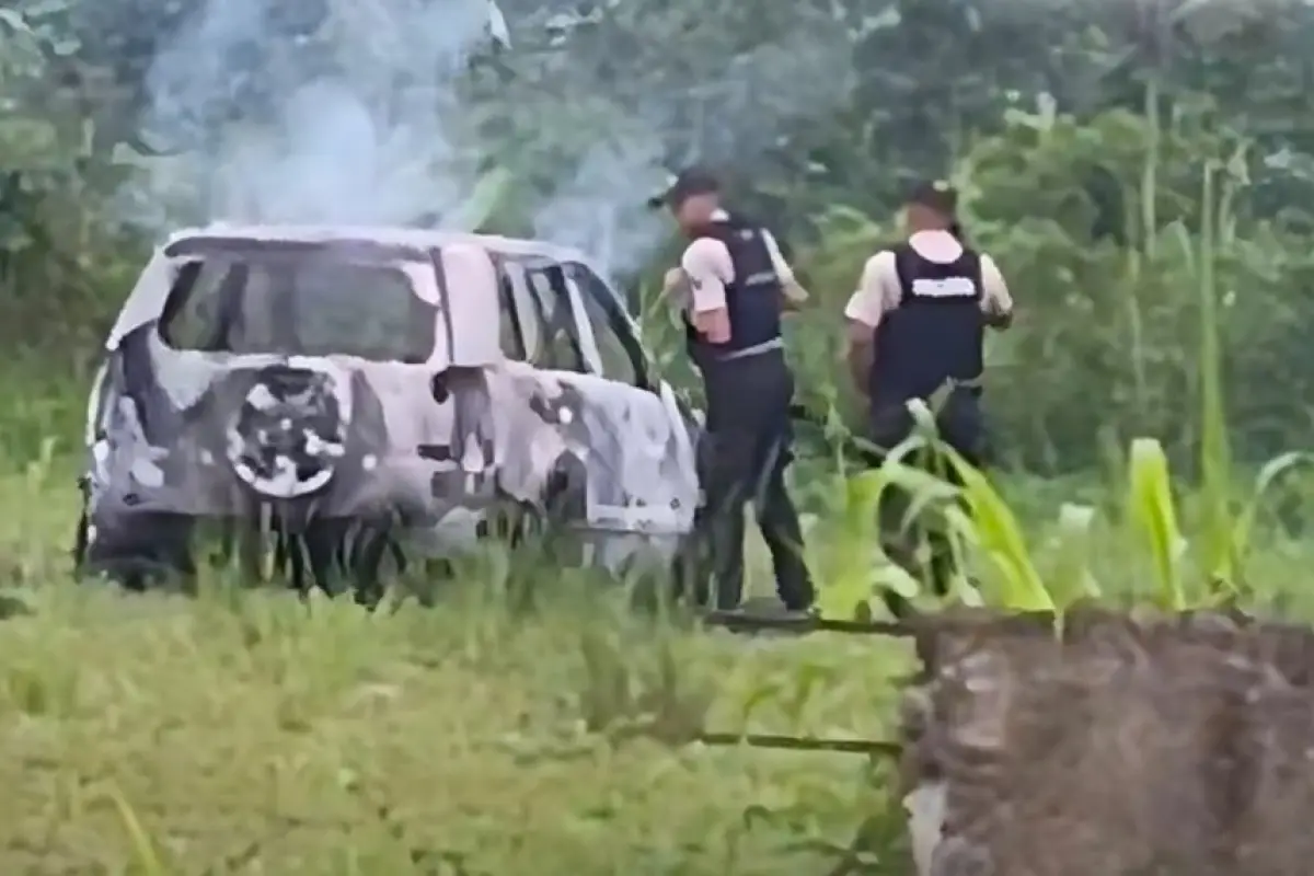 Nuevo hecho violento en Camilo Ponce Enríquez dos cabezas humanas en automotor incinerado, 