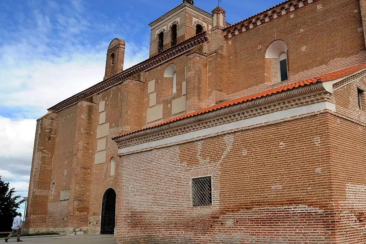 De la iglesia a internet: la venta de unas puertas que activó una investigación patrimonial en Valladolid