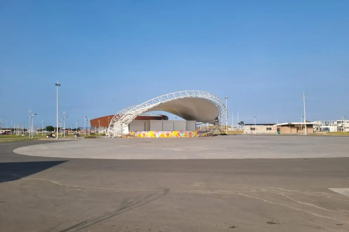 La Plaza Cívica del Parque Centenario será uno de los escenarios para el Fiestón de Fin de Año 2025, que organiza el Municipio de Manta este martes 30 de diciembre.