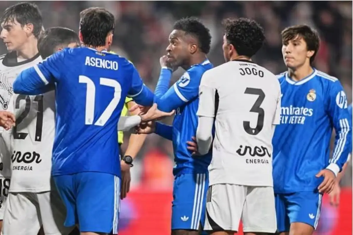 Albacete investiga insultos racistas en duelo ante Real Madrid, Europa Press.