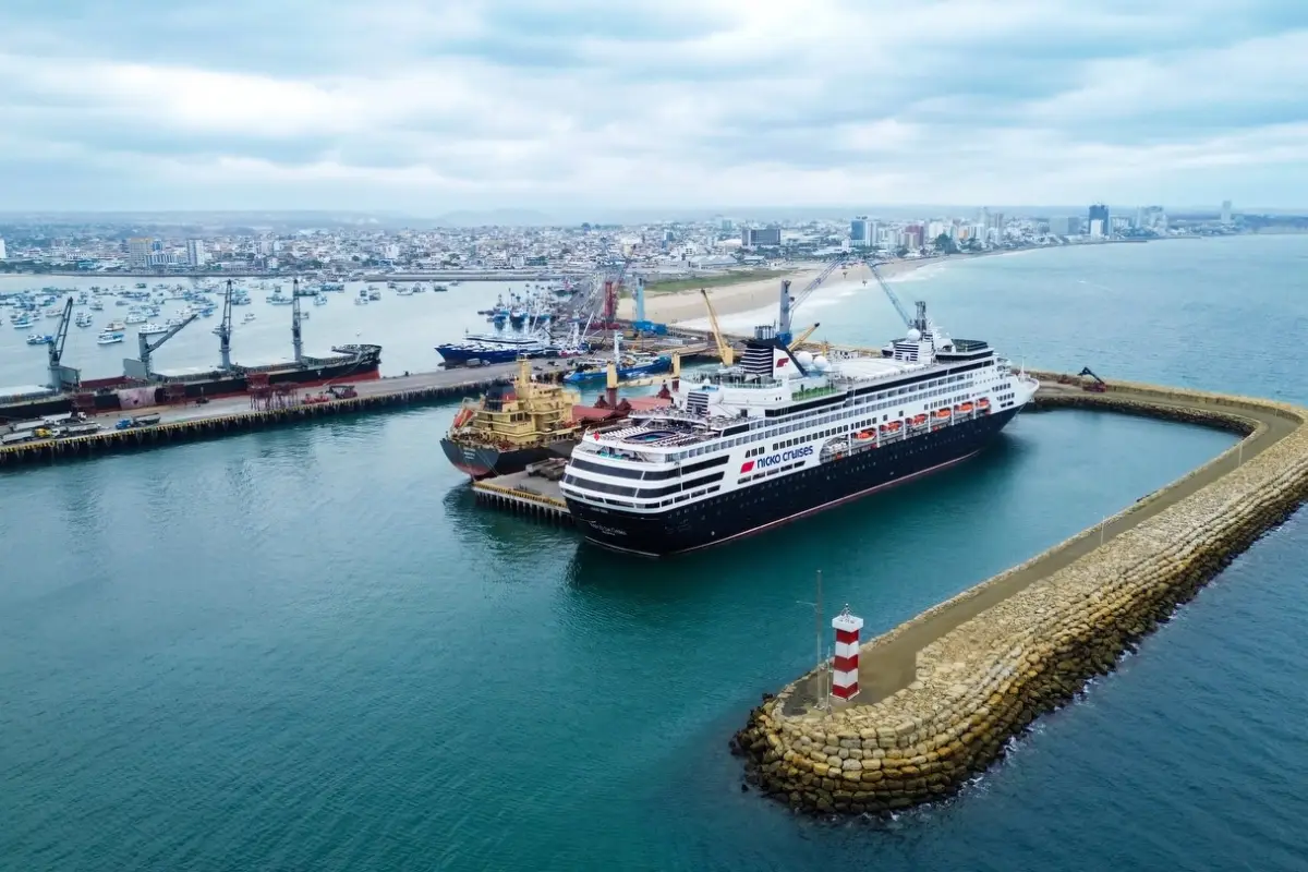 El Puerto de Manta atendió 16 cruceros, con más de 25.000 visitantes entre pasajeros y tripulantes (Foto TPM).