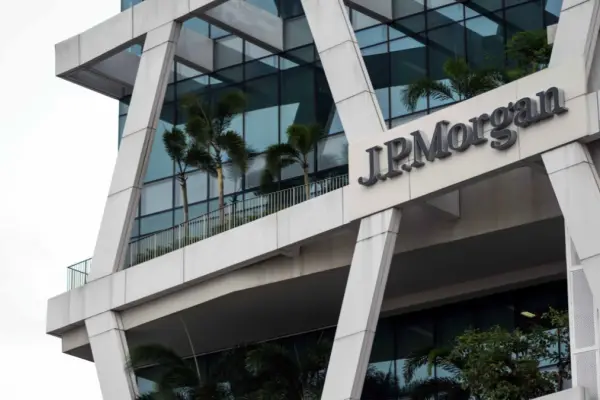El riesgo país de Ecuador se desploma a mínimos históricos de la última década al iniciar 2026. (J.P. Morgan) ,