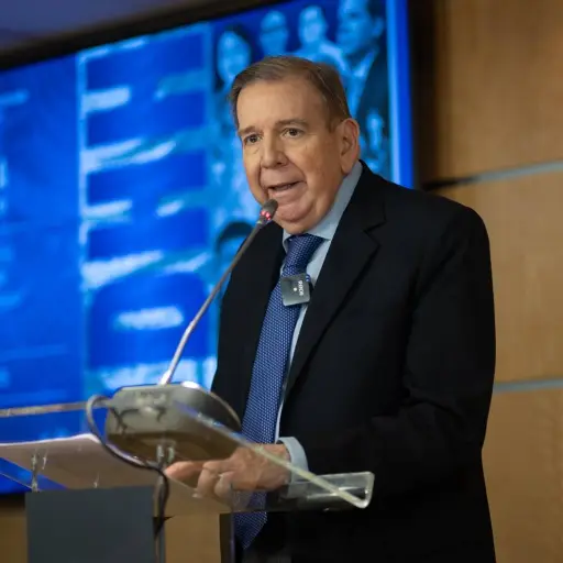 Venezuela libera al yerno del líder opositor Edmundo González tras más de un año en prisión
