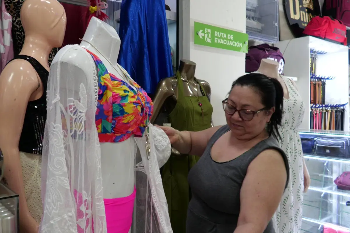temporada de venta de ropa playera portoviejo, producción El Diario