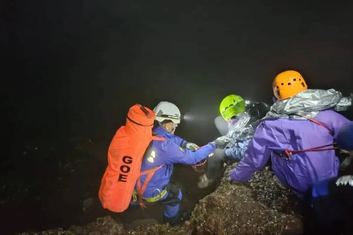 El Grupo de Operaciones Especiales (GOE) y el Cuerpo de Bomberos Mejía desarrollaron el rescate. 