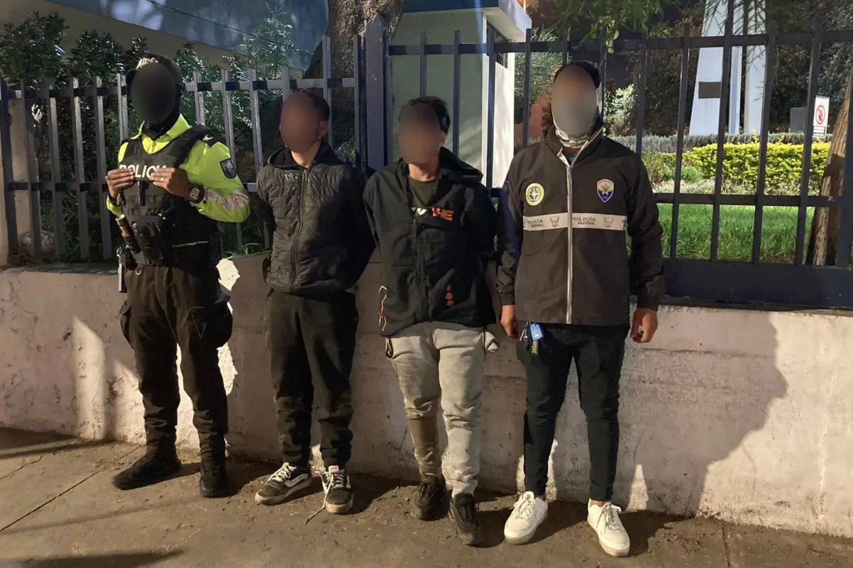 Policía
