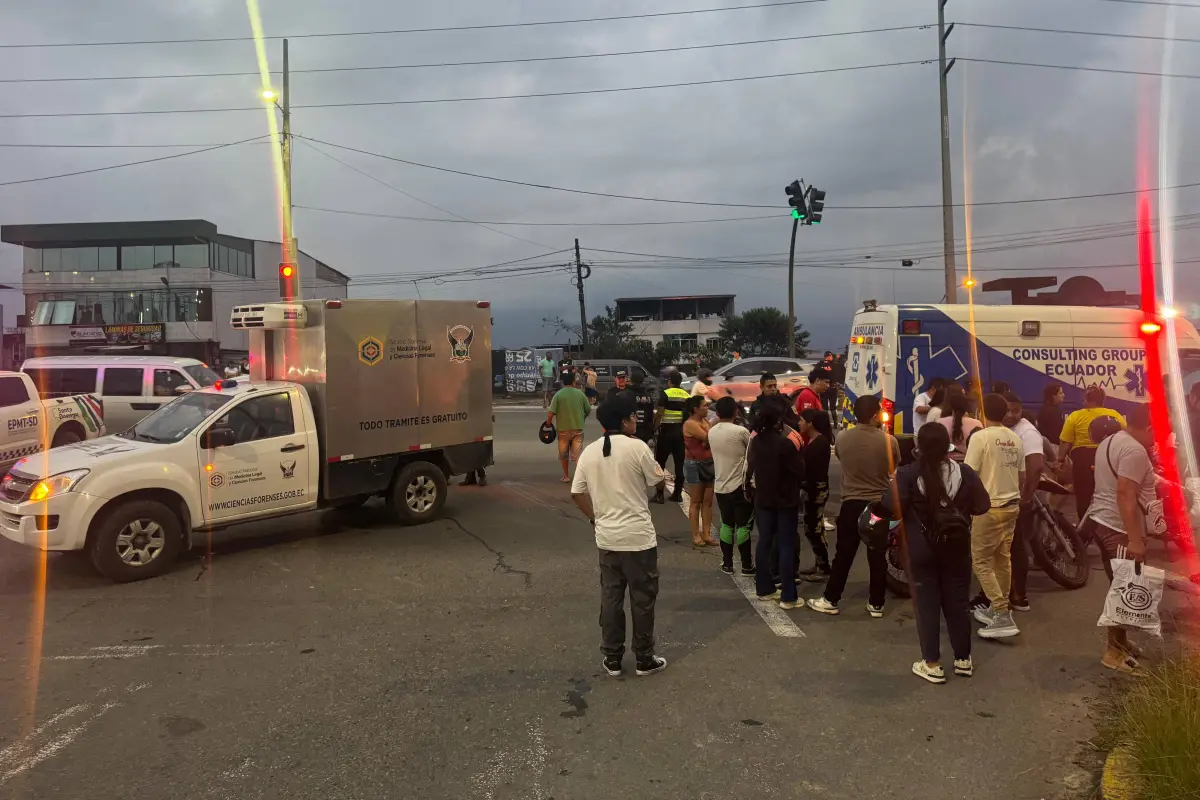Santo Domingo salió de su jornada laboral y minutos después perdió la vida en la vía