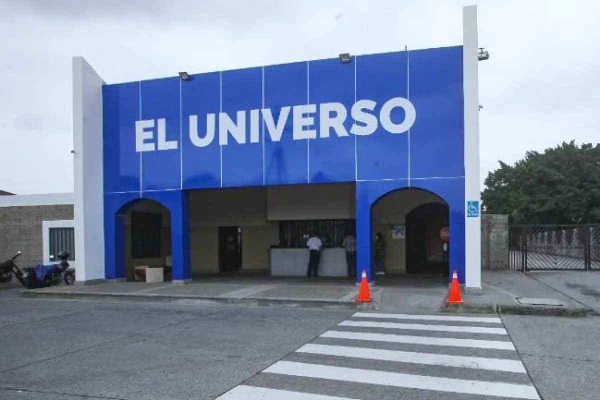 Diario El Universo fue fundado por la familia Pérez., Redes sociales