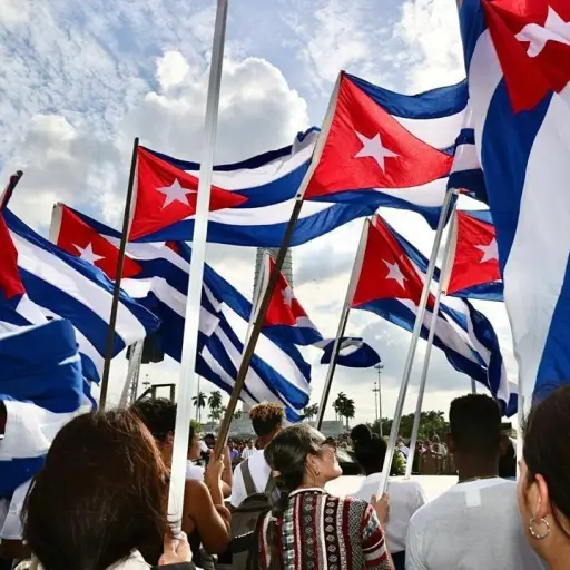 Arriban a La Habana buques de la Armada de México con alimentos y productos esenciales
