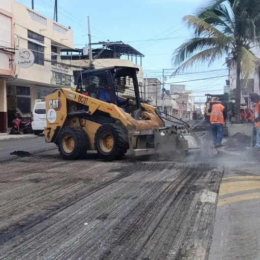 Rehabilitación de la calle 14 avanza en la intersección de la avenida 21