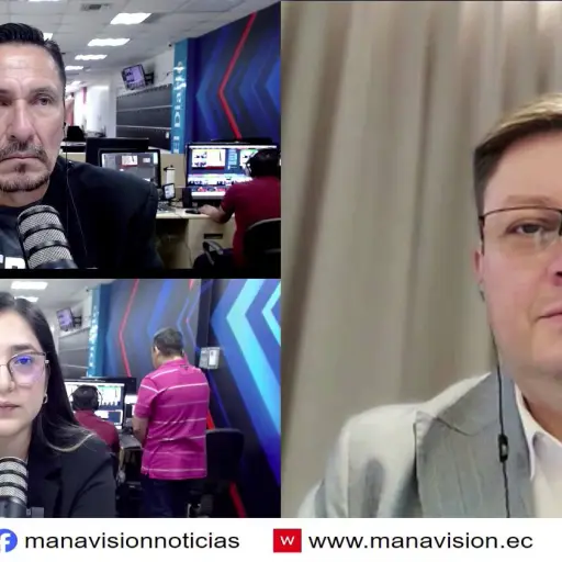 Mauricio Alarcón: “Los periodistas no necesitan el permiso de los militares para informar al país”