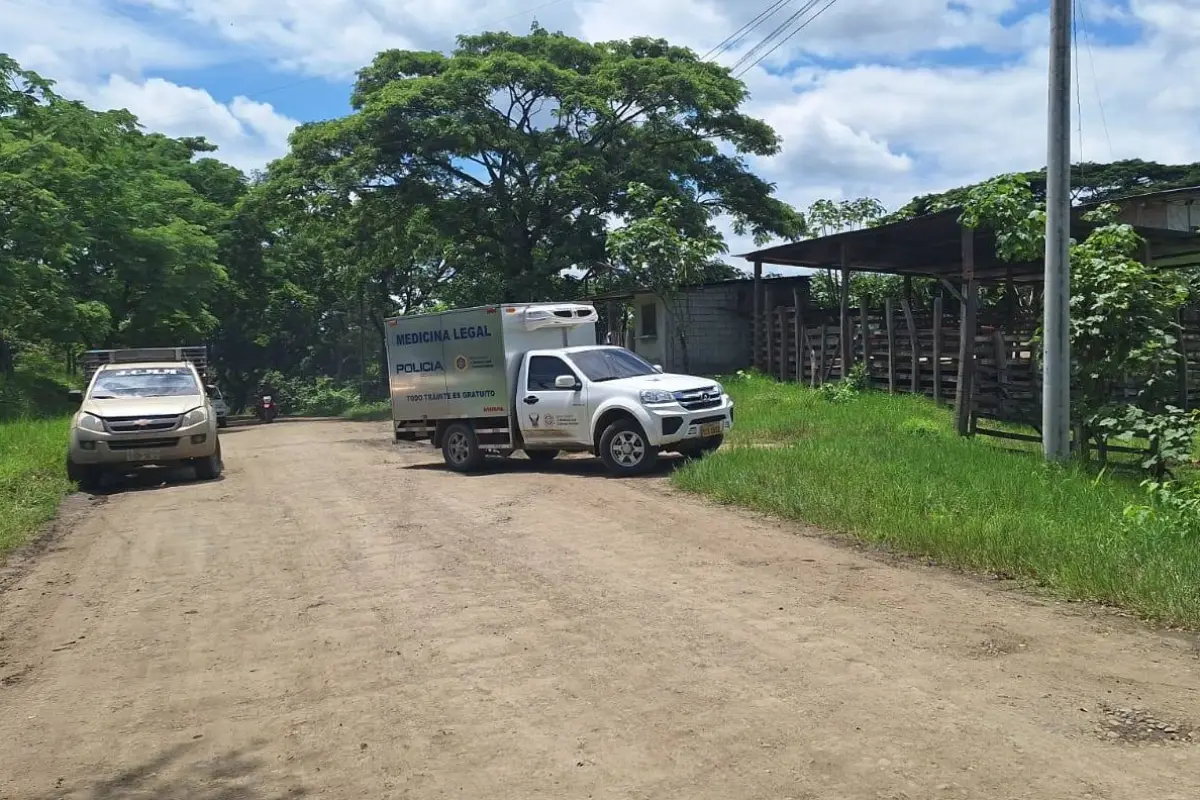 Los cuerpos fueron trasladados al Centro Forense de Portoviejo para la autopsia de rigor., El Diario