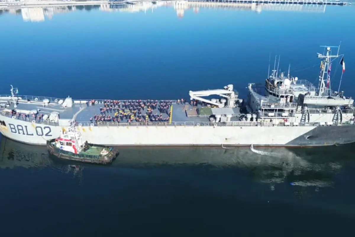Dos buques llegaron con ayuda humanitaria desde México. 