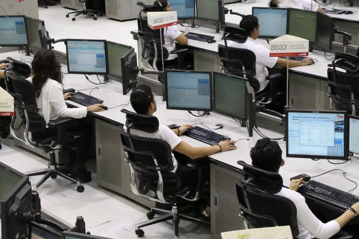 Operativo del ECU 911 durante el feriado de Carnaval 2026 con monitoreo de cámaras y coordinación nacional de emergencias.