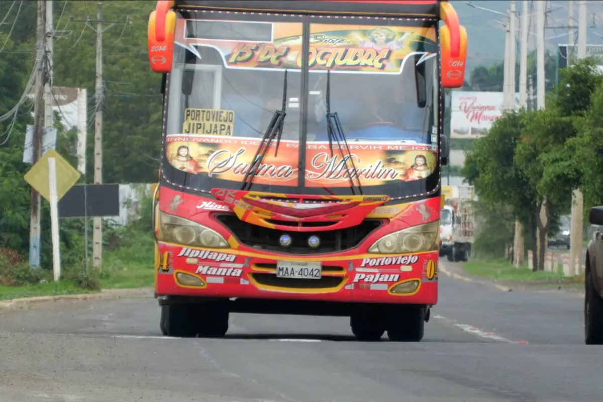 Transportistas alertan falta de salvoconductos en Manabí previo al feriado de Carnaval