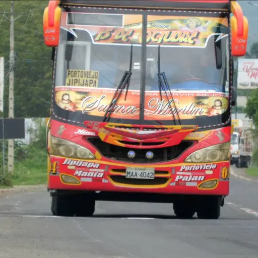 Sin salvoconductos y con Carnaval encima: el problema que inquieta al transporte en Manabí