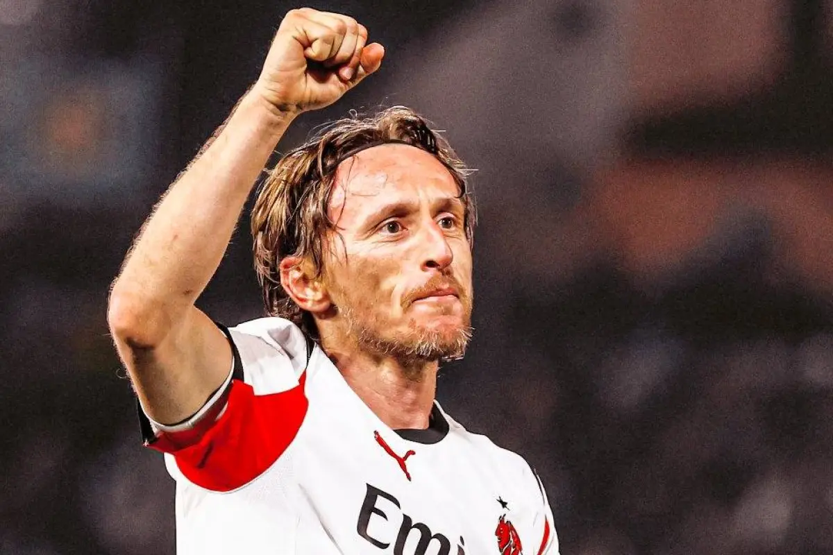 Luka Modrić marcó el gol de la victoria del AC Milan ante Pisa