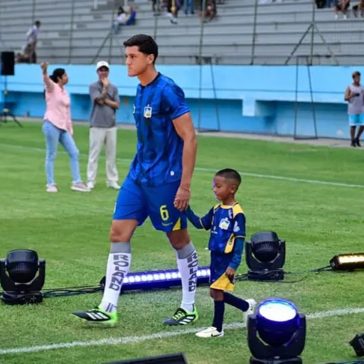 Delfín SC presenta su plantel 2026 en la Noche Cetácea ante Liga de Portoviejo