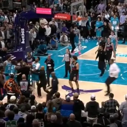 NBA: Cuatro expulsados tras batalla campal en la victoria de Detroit sobre Charlotte