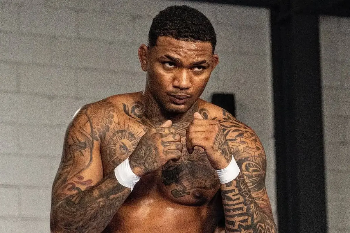 Michael Morales negocia pelea por el cinturón con Makhachev