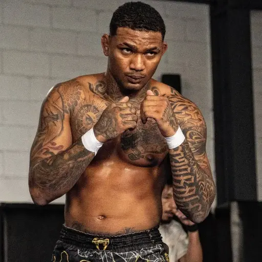 El ecuatoriano Michael Morales revela que negocia pelea por el cinturón ante Islam Makhachev en junio  