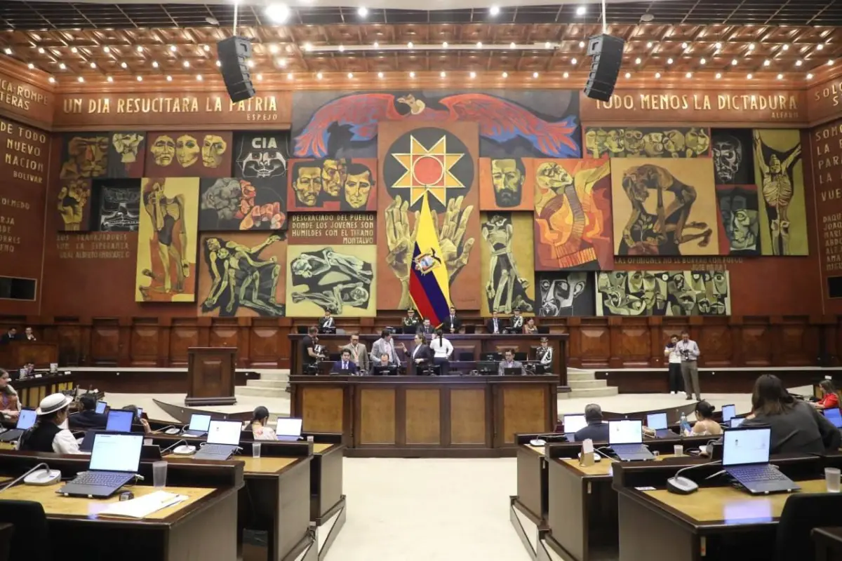 Detención del alcalde de Guayaquil provoca reacciones cruzadas y reconfigura prioridades en la Asamblea., X: @AsambleaEcuador. 
