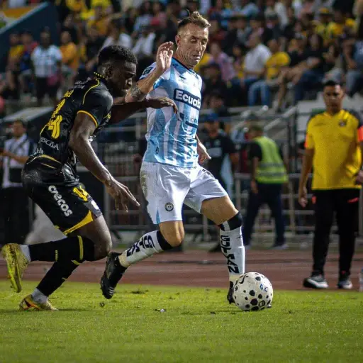 Damián Díaz accede a aplazar deuda de Barcelona SC y facilita registro de jugadores  