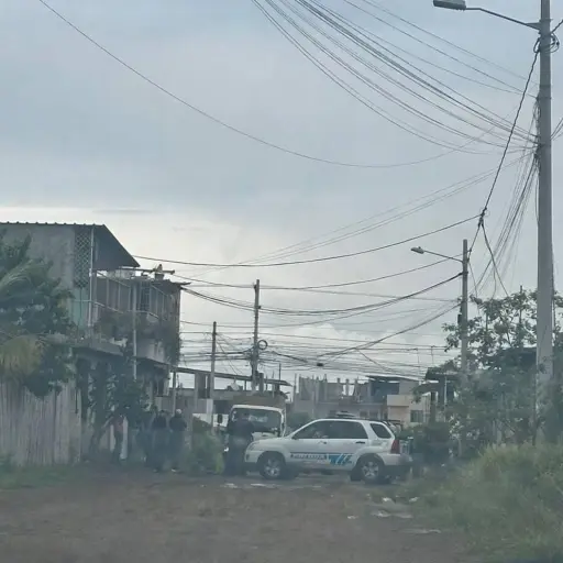 Intento de robo a camión de gas en Manta deja un herido de bala en el barrio Costa Azul  