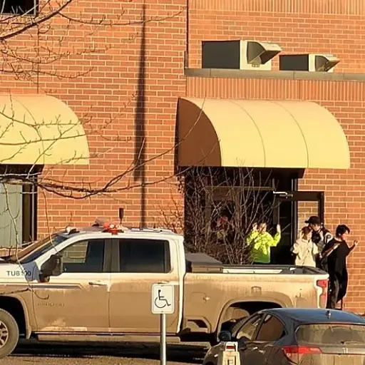 Al menos diez muertos en un tiroteo en una escuela secundaria de Canadá