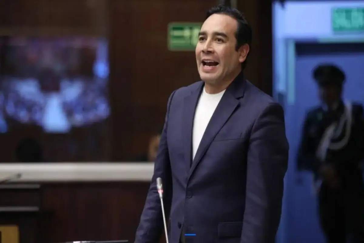 González