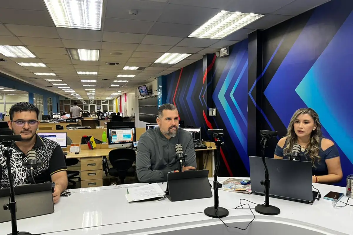 Guillermo Félix hablando de los proyectos y programas de la ESPAM, Manavisión Plus
