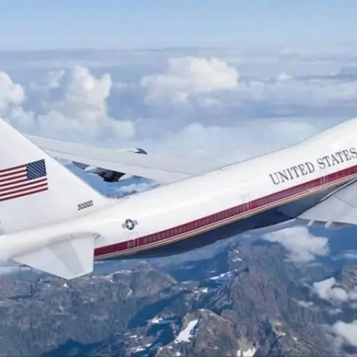 Air Force One cambia de imagen: Fuerza Aérea adopta paleta preferida de Trump con rojo, dorado y azul oscuro