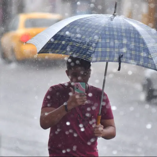 Lluvias en Manabí: alerta del Inamhi por tormentas y posibles inundaciones este 19 de febrero