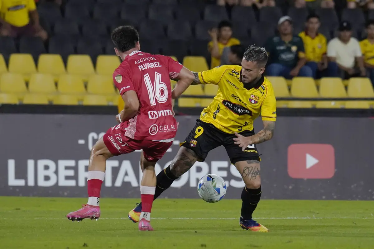 Darío Benedetto no pudo ser una solución ofensiva en Barcelona SC., API. 