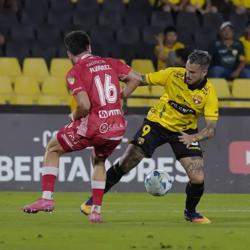  Con uno menos y en los adicionales: Barcelona SC perdió 1-0 ante Argentinos Juniors en la ida de la Fase 2 de Copa Libertadores