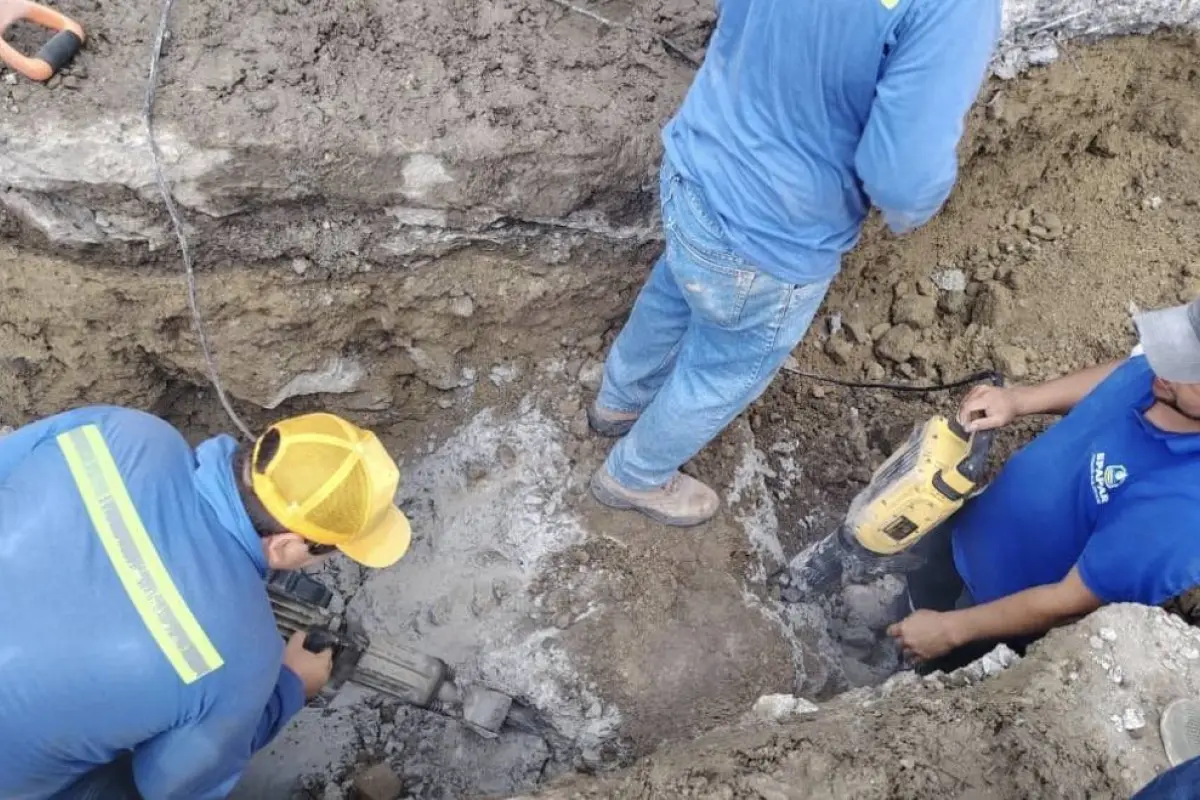 El daño presentado en la tubería cerca de la planta de Valdez, Redes