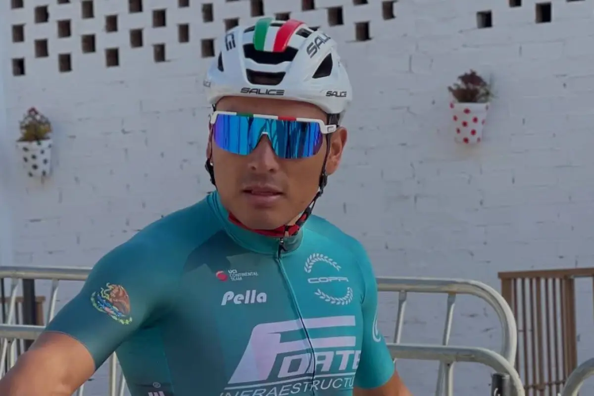 Jhonatan Caicedo sufrió un accidente en la Vuelta a Andalucía