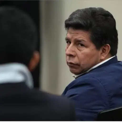 Pedro Castillo solicita indulto al nuevo presidente interino tras cambio de mando